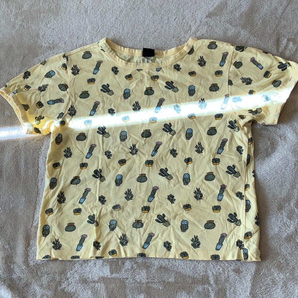 Cropped shirt